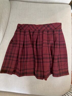 Women's Red Plaid Pleated Skirt